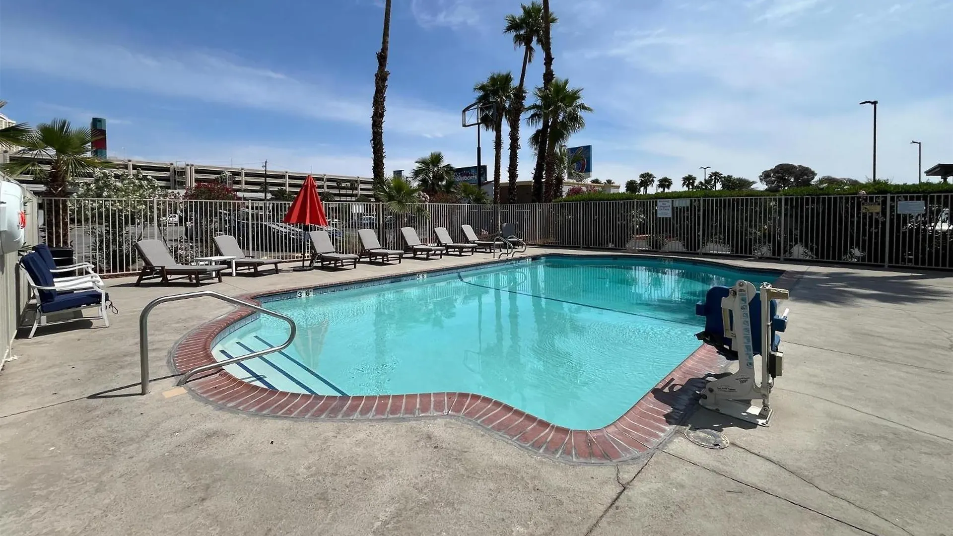 Motel 6 Las Vegas, Nv - Strip Hotel